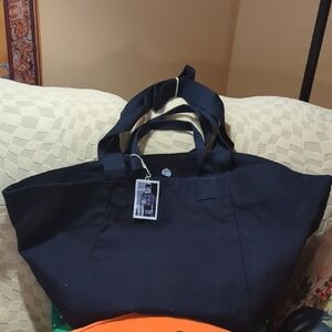 Quilted Koala Elegant Navy Canvas Tote. NWT. Snap Closure.